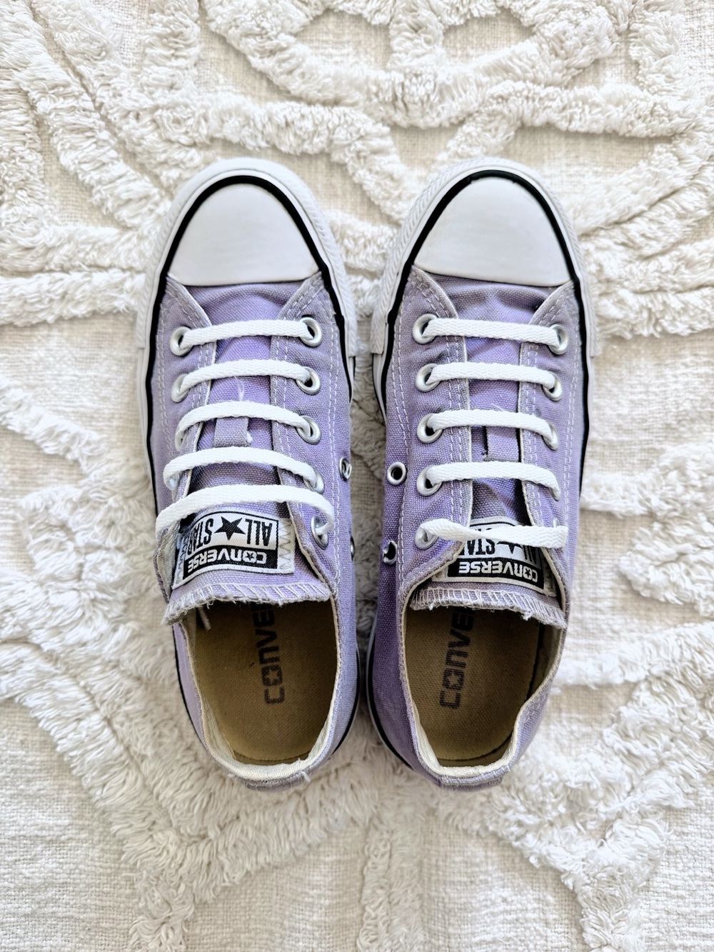 Converse Chuck Taylor All Star Low Top Lavender Purple Sneakers Size 5